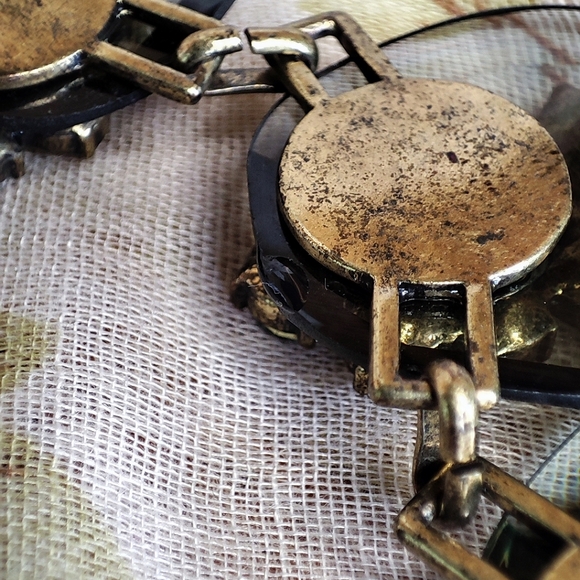 Transparent Acrylic Smoke Clear Rhinestone Oxidized Brass Statement Necklace - Picture 11 of 12